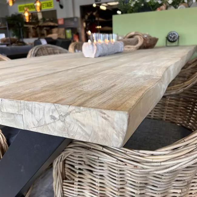 Tuintafel Live Edge - Teakhout - Rechthoek - WGXL Collection - Wiegers XL meubels en tuinmeubelen