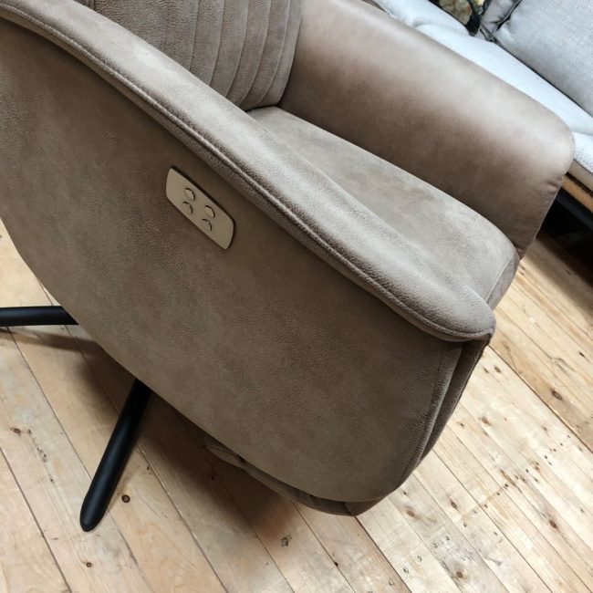 Relaxfauteuil 7057 | Hjort Knudsen | Deens design | Wiegers XL