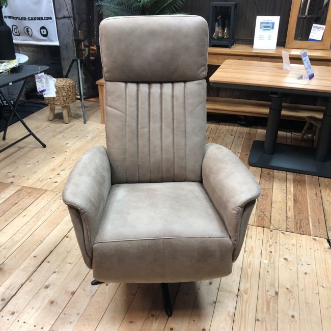 Relaxfauteuil 7057 | Hjort Knudsen | Deens design | Wiegers XL