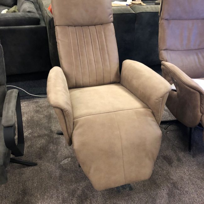 Relaxfauteuil 7057 | Hjort Knudsen | Deens design | Wiegers XL