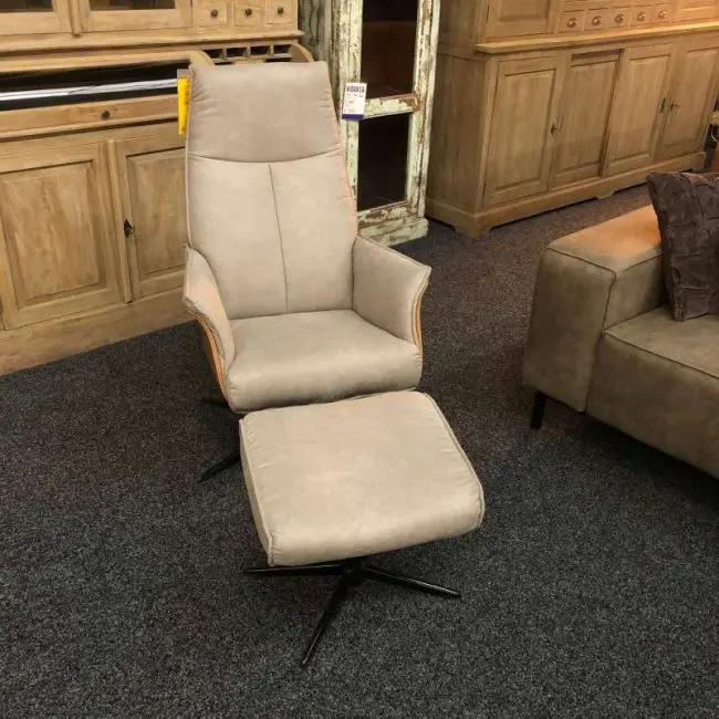 Relaxfauteuil 3466 - Hjort Knudsen - Inclusief Hocker - Showroom opruiming