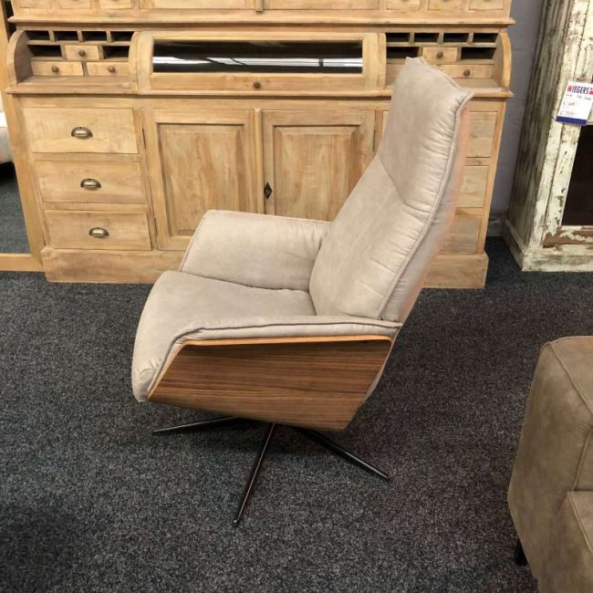 Relaxfauteuil 3466 - Hjort Knudsen - Inclusief Hocker - Showroom opruiming - Afbeelding 3