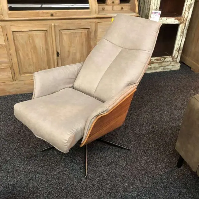 Relaxfauteuil 3466 - Hjort Knudsen - Inclusief Hocker - Showroom opruiming - Afbeelding 2